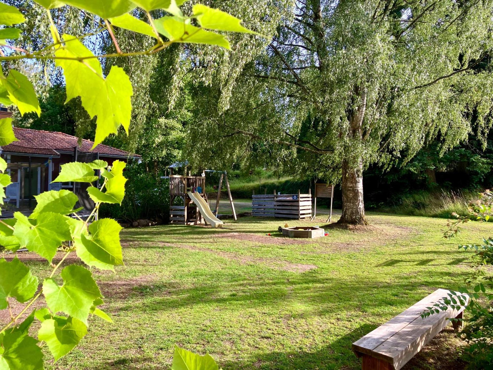 Lidhem Herrgard. Bed & Breakfast Och Mindre Laegenheter Vimmerby Esterno foto